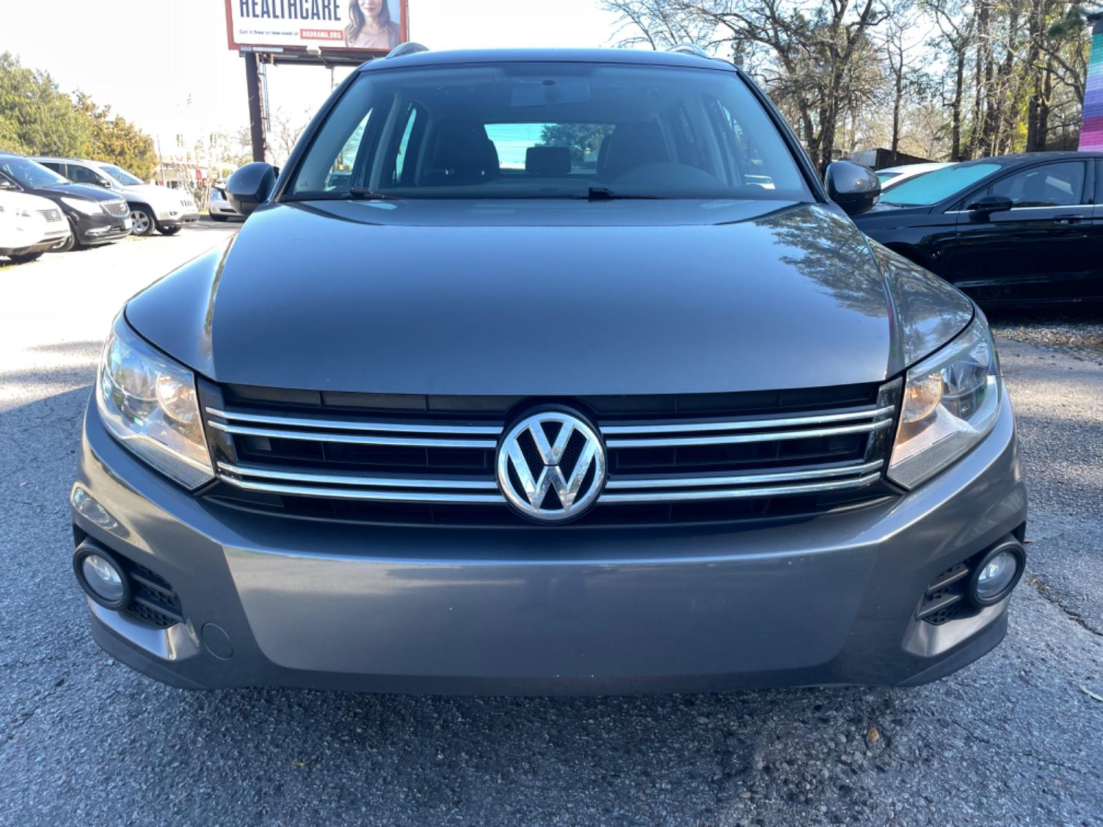 2015 GRAY VOLKSWAGEN TIGUAN S (WVGAV7AX3FW) with an 2.0L engine, Automatic transmission, located at 5103 Dorchester Rd., Charleston, SC, 29418-5607, (843) 767-1122, 36.245171, -115.228050 - Local Trade-in with Leather, Panoramic Sunroof, Navigation, Backup Camera, Fender Stereo with CD/AUX/Bluetooth, Dual Climate Control, Power Everything (windows, locks, seats, mirrors), Heated Seats, Push Button Start, Keyless Entry, Alloy Wheels. Clean CarFax (no accidents reported!) 102k miles Loc - Photo #1